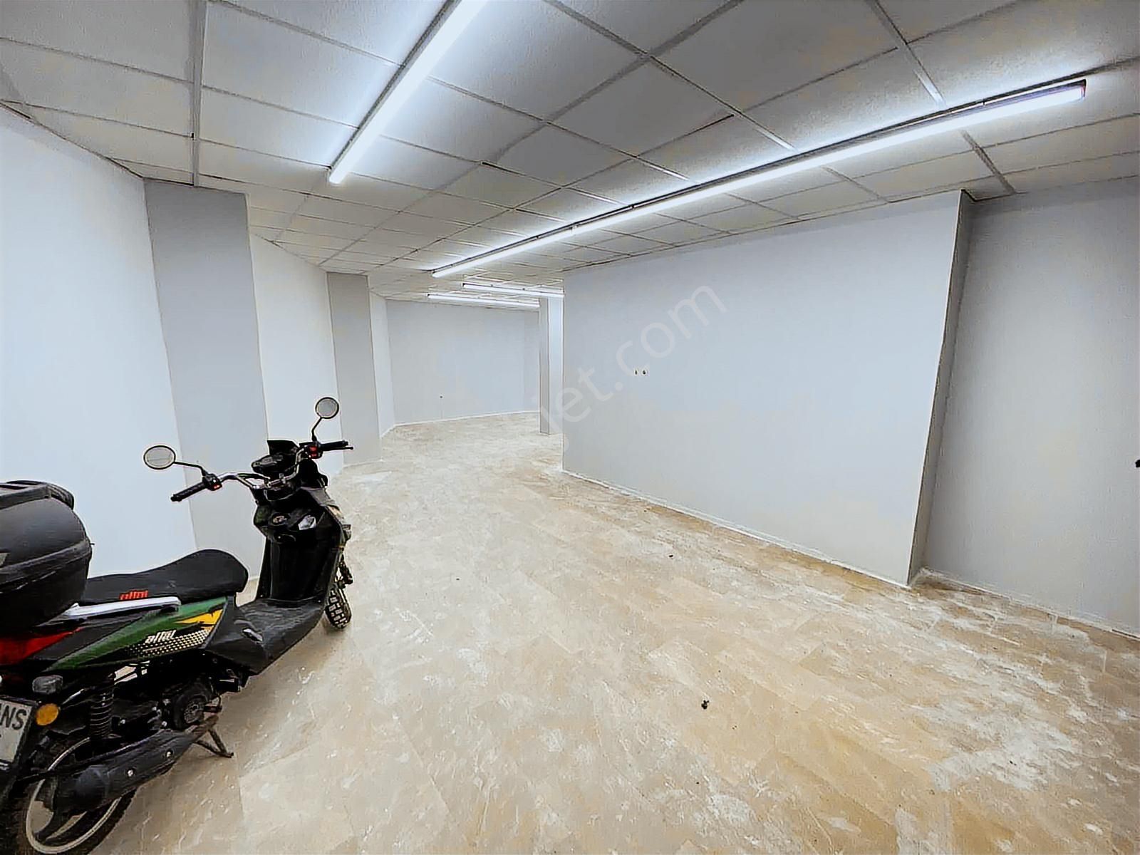 Ekşioğlu Gyd'den 370 M2 Düz Ayak Geniş Cepheli Kiralık Dükkan - Görsel 7