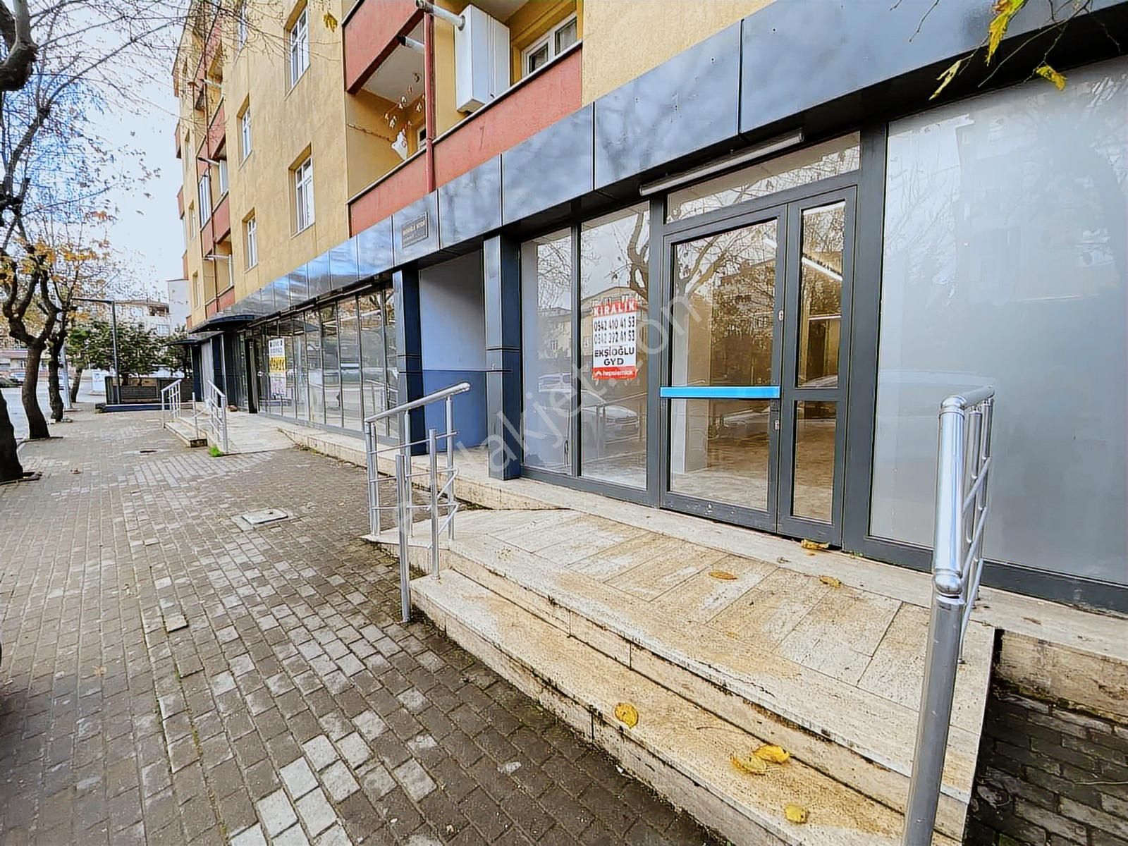 Ekşioğlu Gyd'den 370 M2 Düz Ayak Geniş Cepheli Kiralık Dükkan - Görsel 8