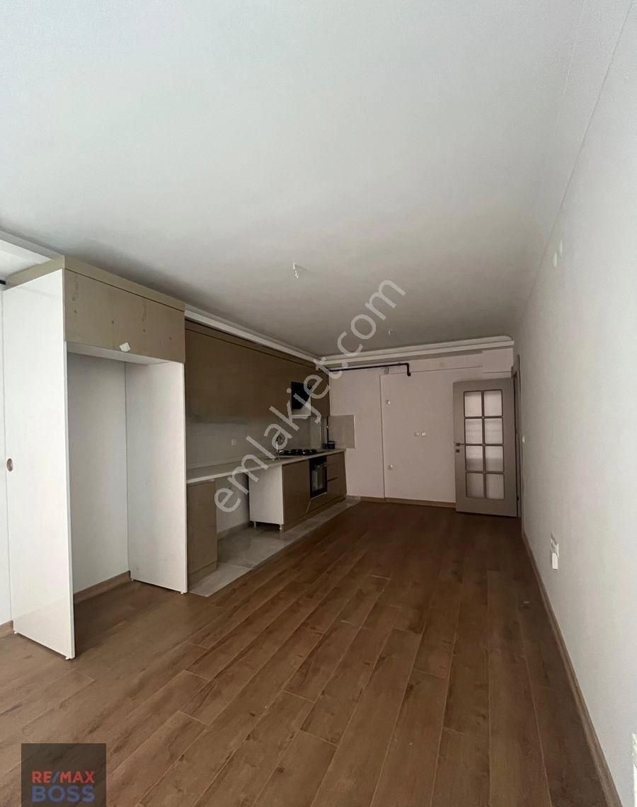 Ayrancı Güvenevler'de İskanlı 2+1 Satılık "sıfır" Ara Kat Daire - Görsel 3