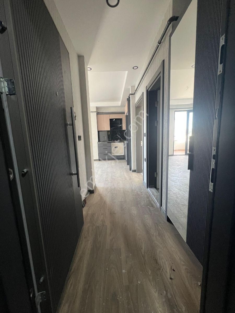 Aziz Işık Bulvarına Bir Parsel Satılık 1+1 - Görsel 23