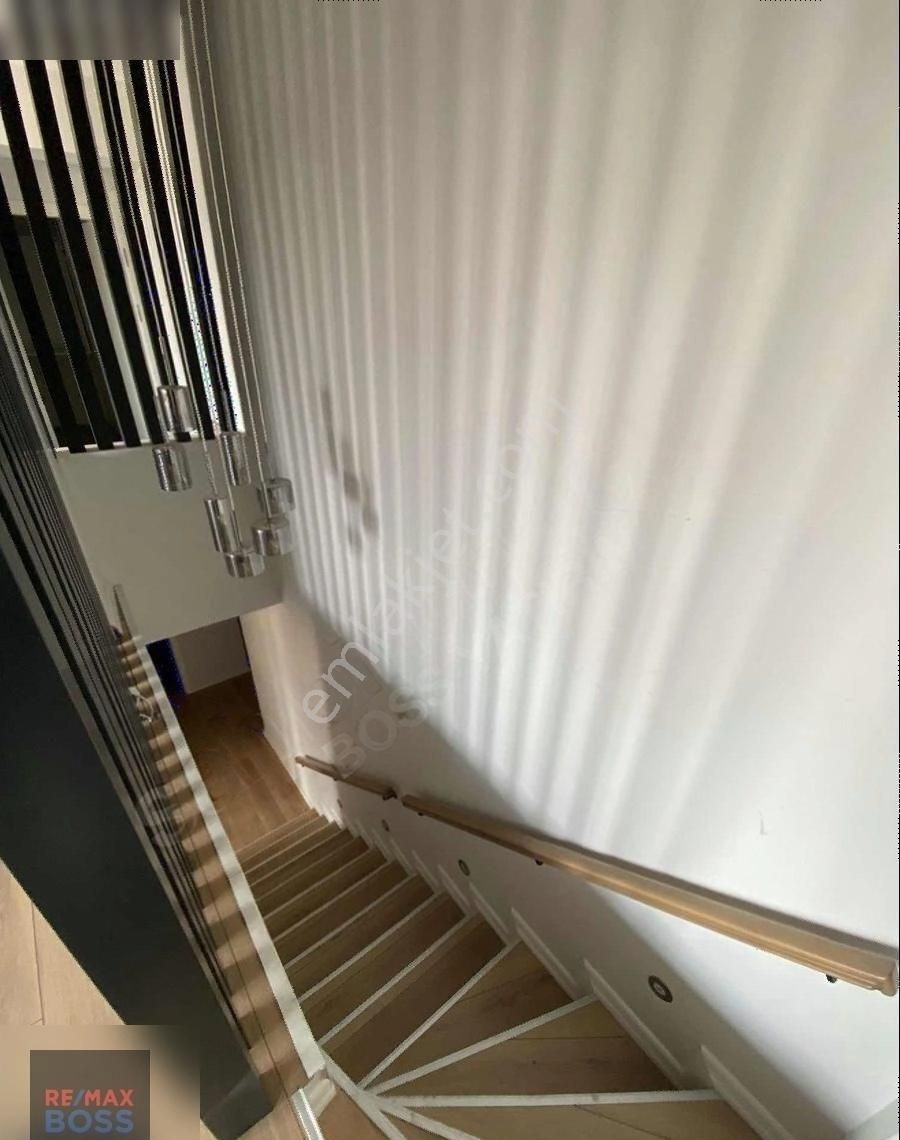 Kennedy Cad. 3+1 Dubleks Teras Daire - Görsel 5