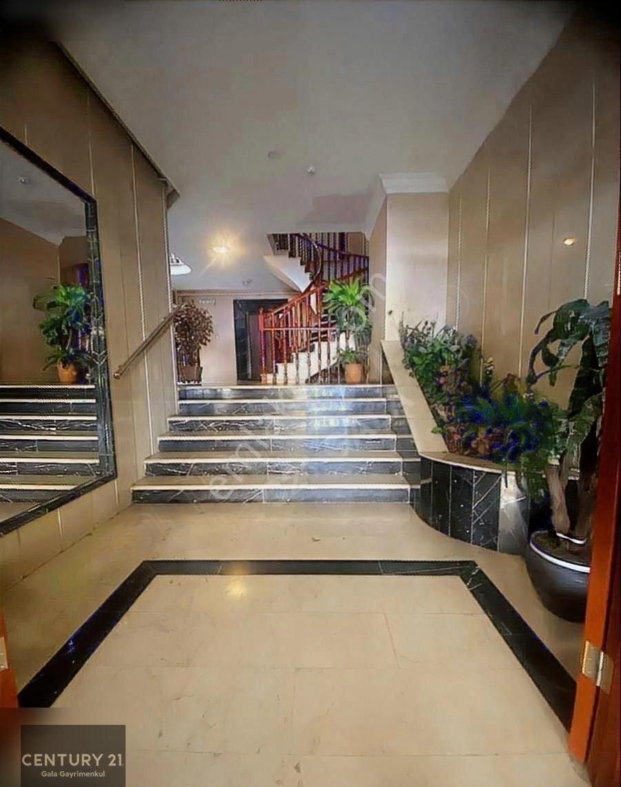 Portakal Çiçeğinde 4+1 200m2 Satılık Daire - Görsel 17