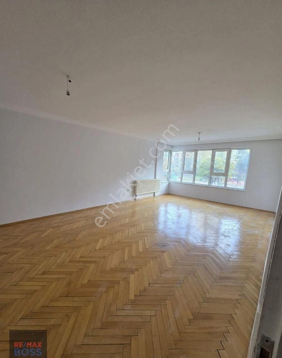 Akpınarda Temiz Yapılı Boyalı 3+1 Kiralık Geniş Daire - Görsel 35