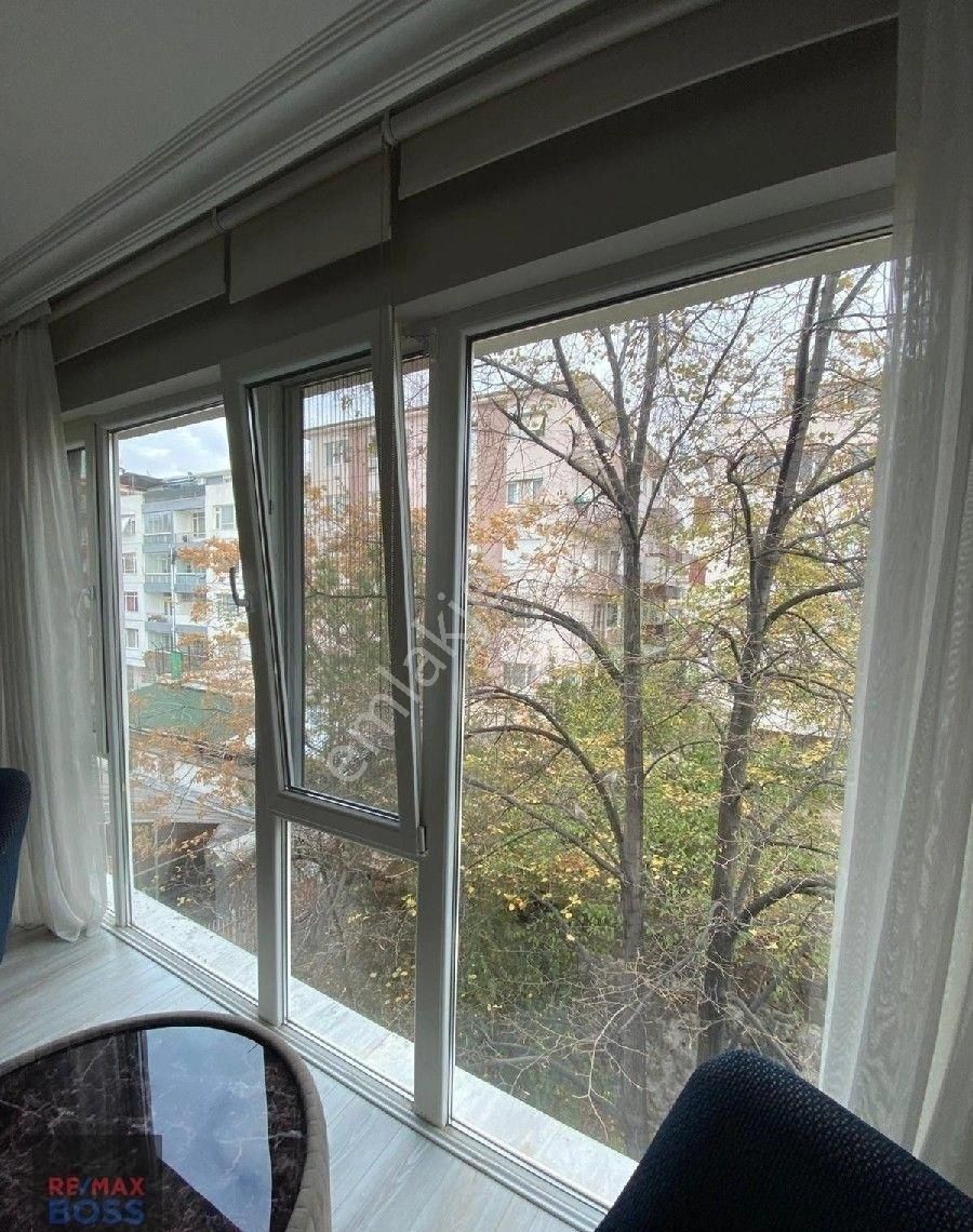 Kennedy Caddesınde Icı Full Yapılı Masrafsız 3+1 Satılık Daıre - Görsel 4