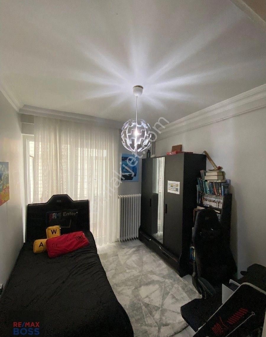 Kennedy Caddesınde Icı Full Yapılı Masrafsız 3+1 Satılık Daıre - Görsel 35