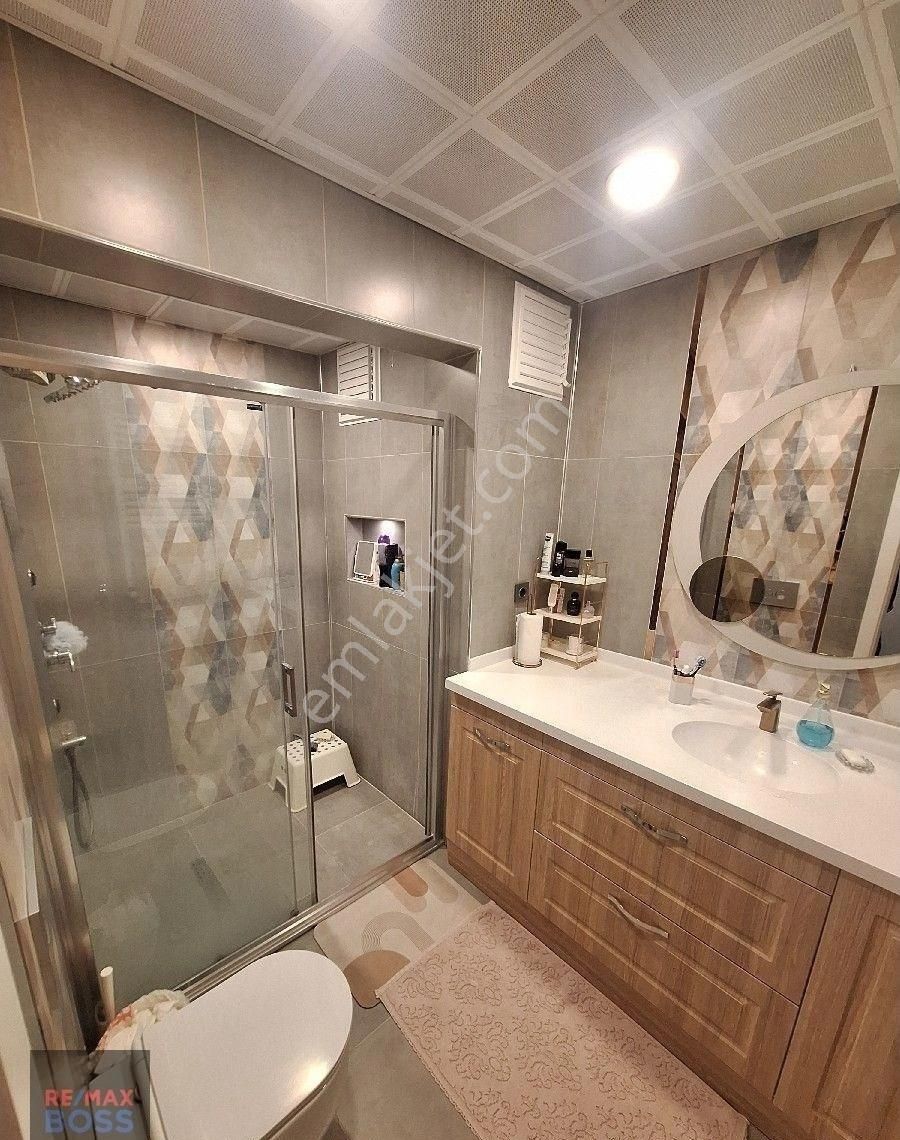 Kennedy Caddesınde Icı Full Yapılı Masrafsız 3+1 Satılık Daıre - Görsel 32