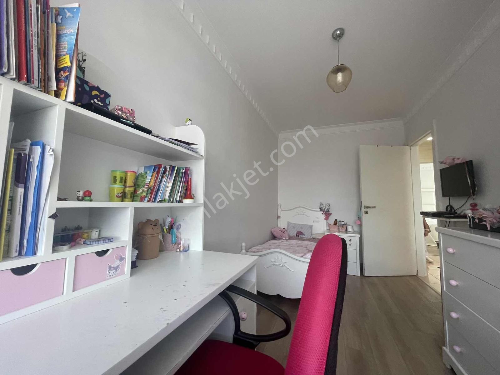 Şerifalide Sosyal Donatılı Site İçinde 4+1 Satlık Daire/for Sale - Görsel 18