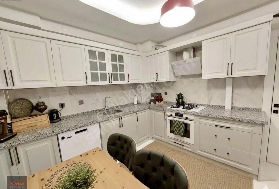 Meram Merkez'de Full Yapılı Geniş 2+1 Fırsat Daire