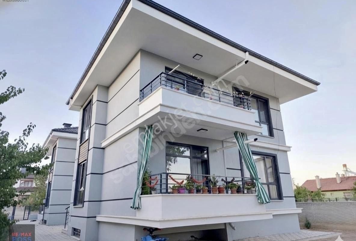 Meram Merkez'de Full Yapılı Geniş 2+1 Fırsat Daire - Görsel 4