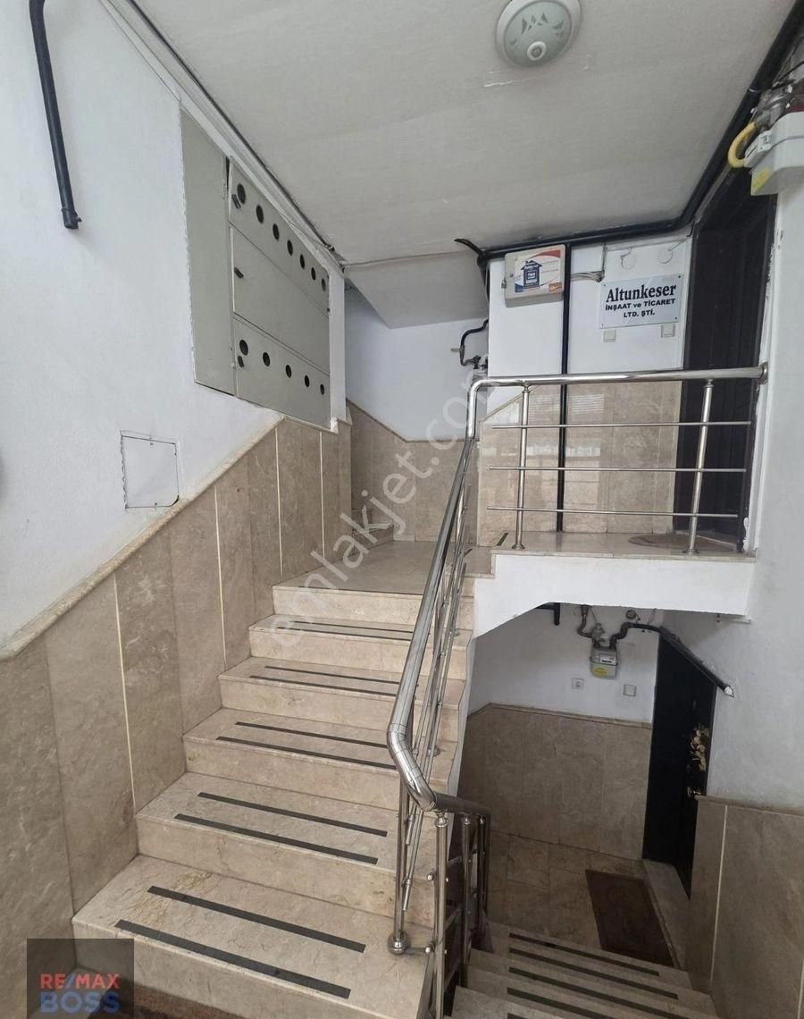 Balgat Cadde Üstü Kıracılı Yatırım Fırsatı Ön Cephe Yapılı Daıre - Görsel 2