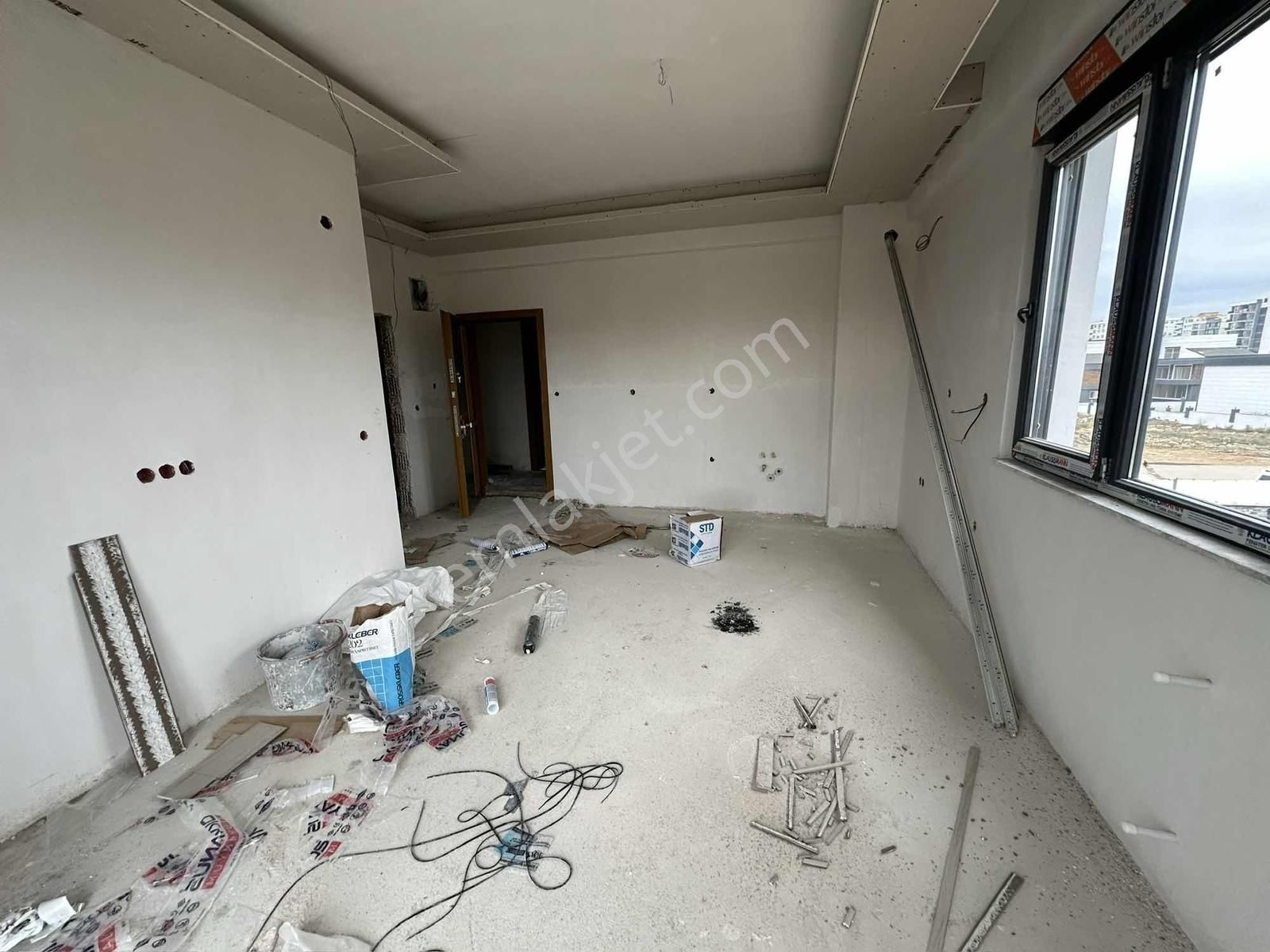 Atabay'dan Altıntaş 30'luk Yol Üzerinde 1+1 Katta 5 Ay Tl Vade - Görsel 5