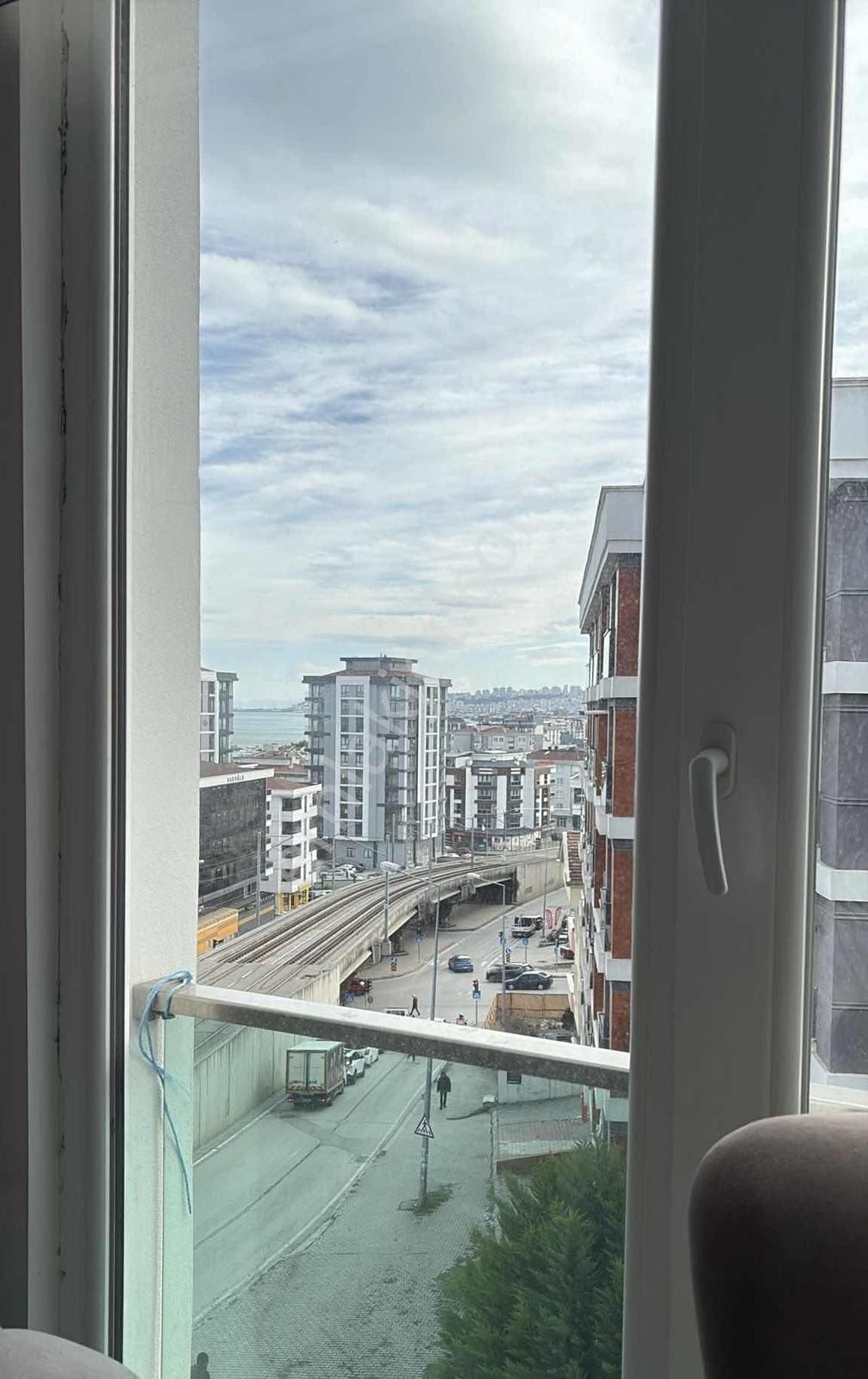 Esradan Tramvaya Cephe Fırsat 1+1 Eşyalı Daire - Görsel 6