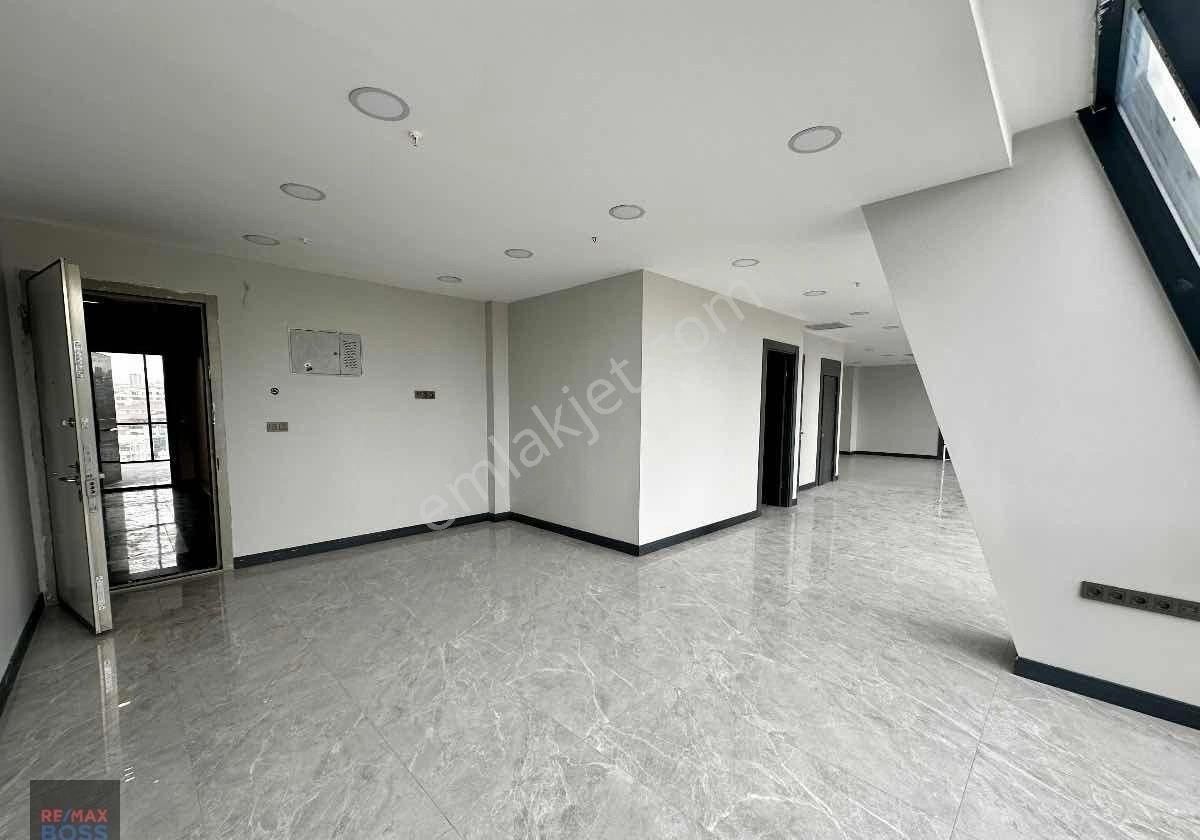 Balgat Prestij'te Full Yapılı Mutfaklı Ve Geniş Düz Ofis - Görsel 13