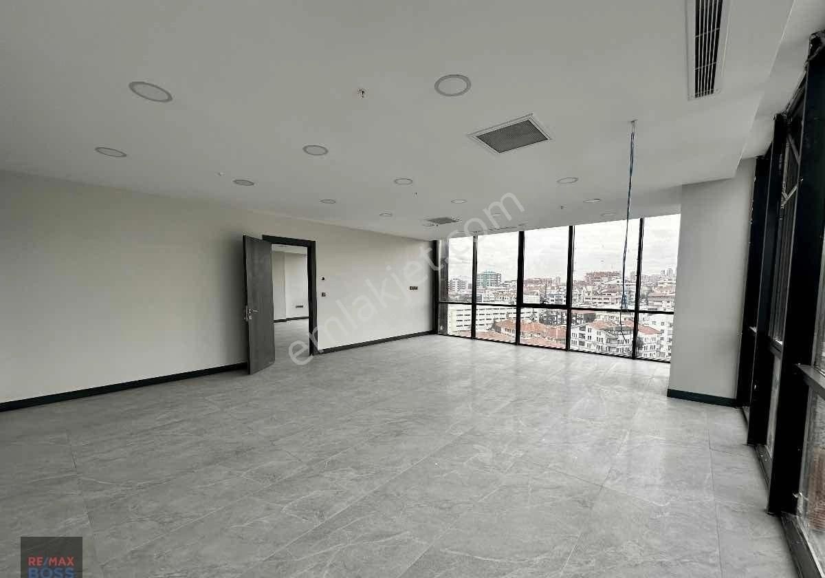 Balgat Prestij'de Geniş Ve İçi Full Yapılı Ofis - Görsel 15