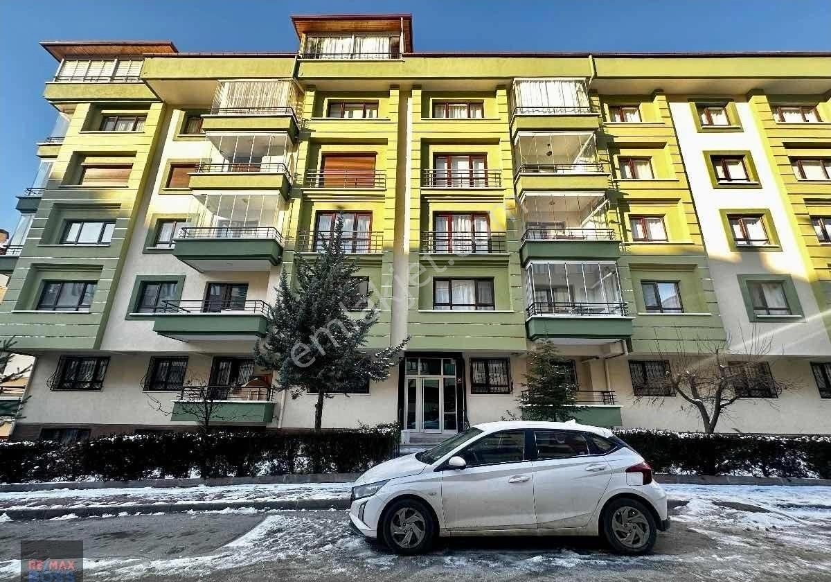 Cevizlidere'nin En Tercih Edilen Sokağında Geniş 3+1 Ve Full Yeni Yapılı Daire - Görsel 2