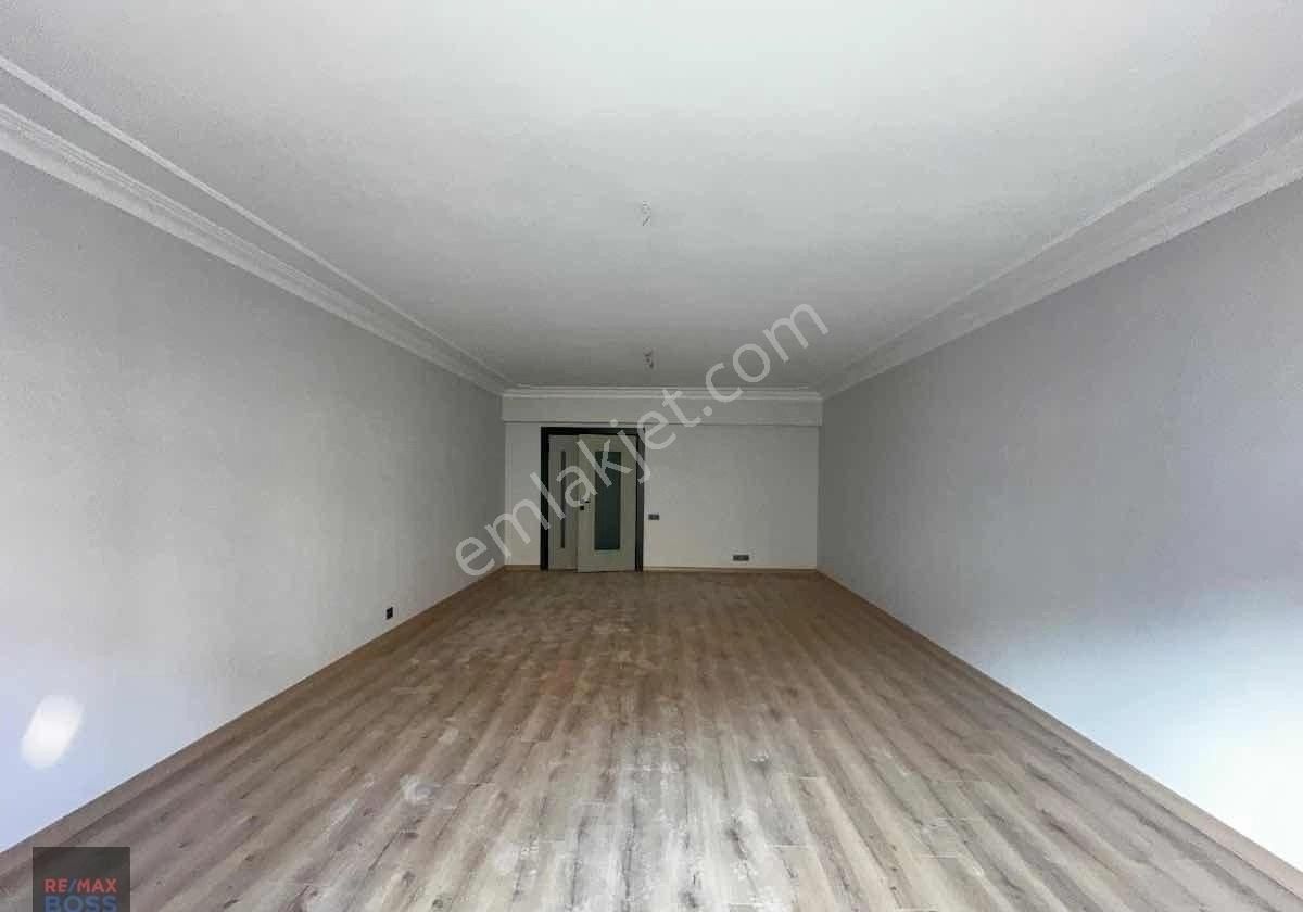 Cevizlidere'nin En Tercih Edilen Sokağında Geniş 3+1 Ve Full Yeni Yapılı Daire - Görsel 3