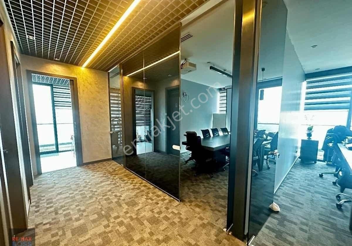 Nep Offıce'de Manzaralı Cephe'de Genış Ofıs Fırsatı - Görsel 19