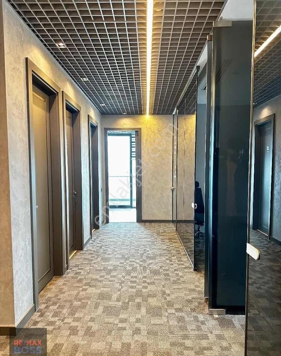 Nep Offıce'de Manzaralı Cephe'de Genış Ofıs Fırsatı - Görsel 27