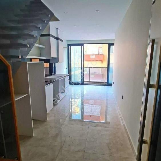 Alanya Mahmutlar’da Denize İlk Bina Lküks Sitede Lüks 1+1 Dubleks Daire - Görsel 13