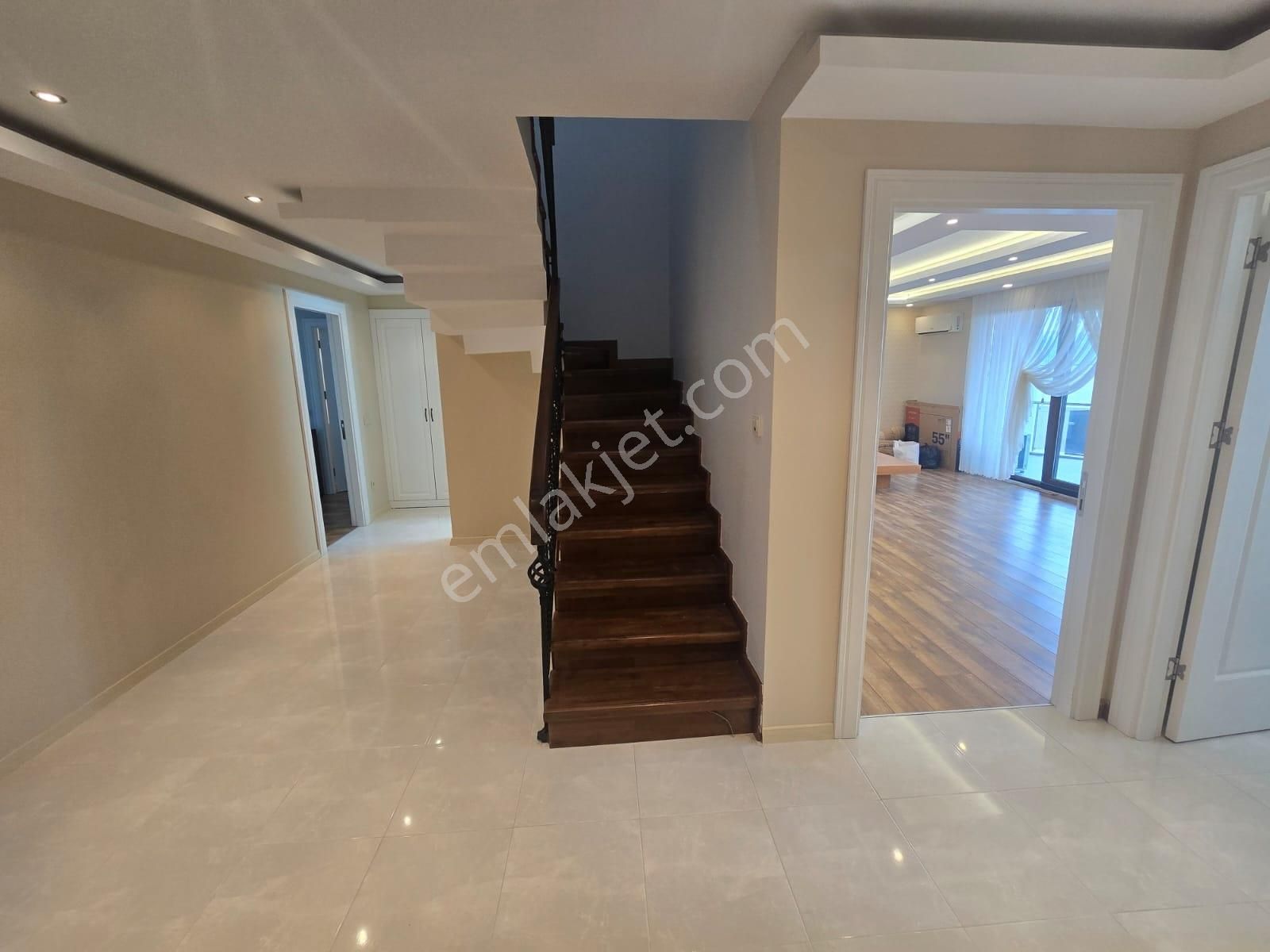 Tırpan'dan Halitpaşa Konakları'nda 3+2 Full Deniz Manz. Dubleks