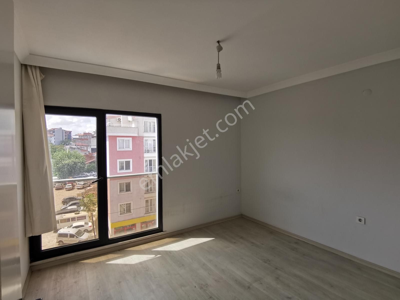 Onvest'ten Balıkesir Merkeze Ve Nefe Yakın 1+1 Kiralık Daire - Görsel 12