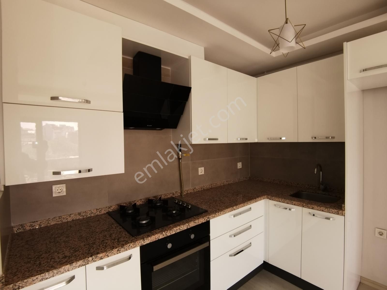 Onvest'ten Balıkesir Merkeze Ve Nefe Yakın 1+1 Kiralık Daire