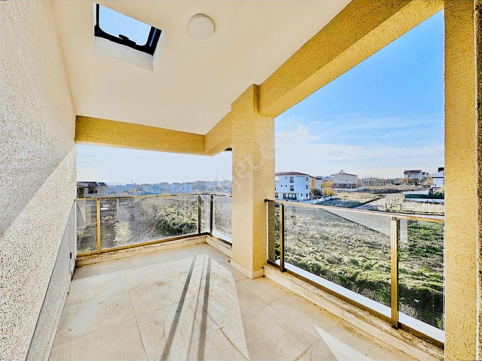 Megeden Yeniçiftlikte Site İçinde Satılık 4+1 Villa - Görsel 34