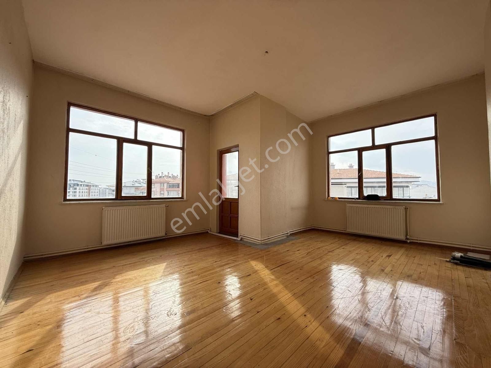 Genç Osman Caddesi Yakını Site İçi Ulaşımı Güçlü Satılık 3+1 - Görsel 10