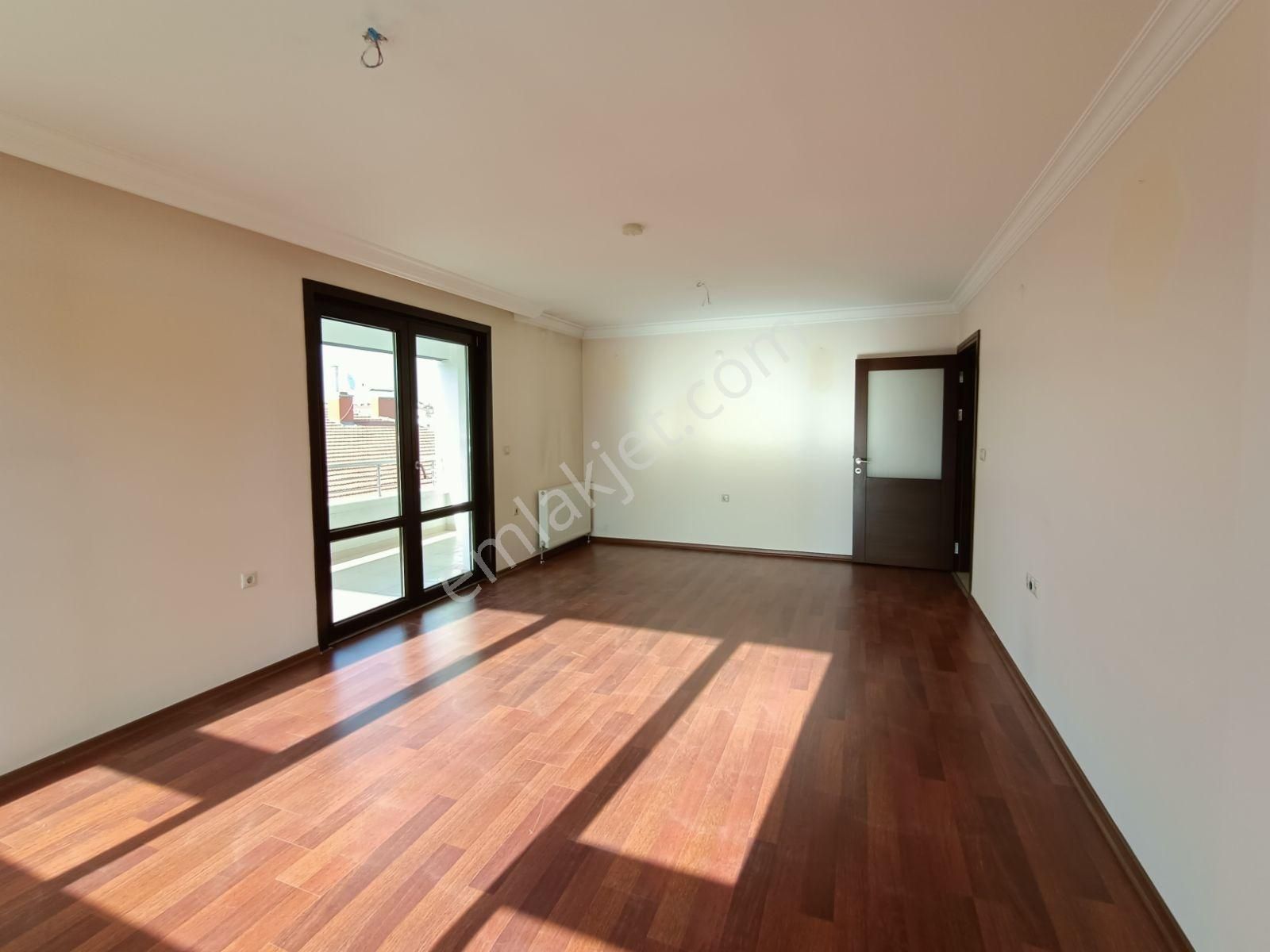 Emaks'tan/cevizliderede/nezih Binada/yapılı/ara Katta/3+1 - Görsel 3