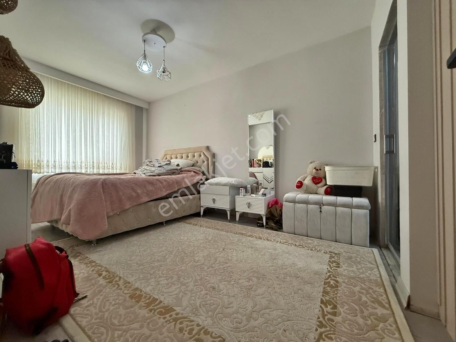 Yuvam'dan Merkezi Konumda Full+ful Yapılı Arakat Lüks 3+1 Daire - Görsel 14