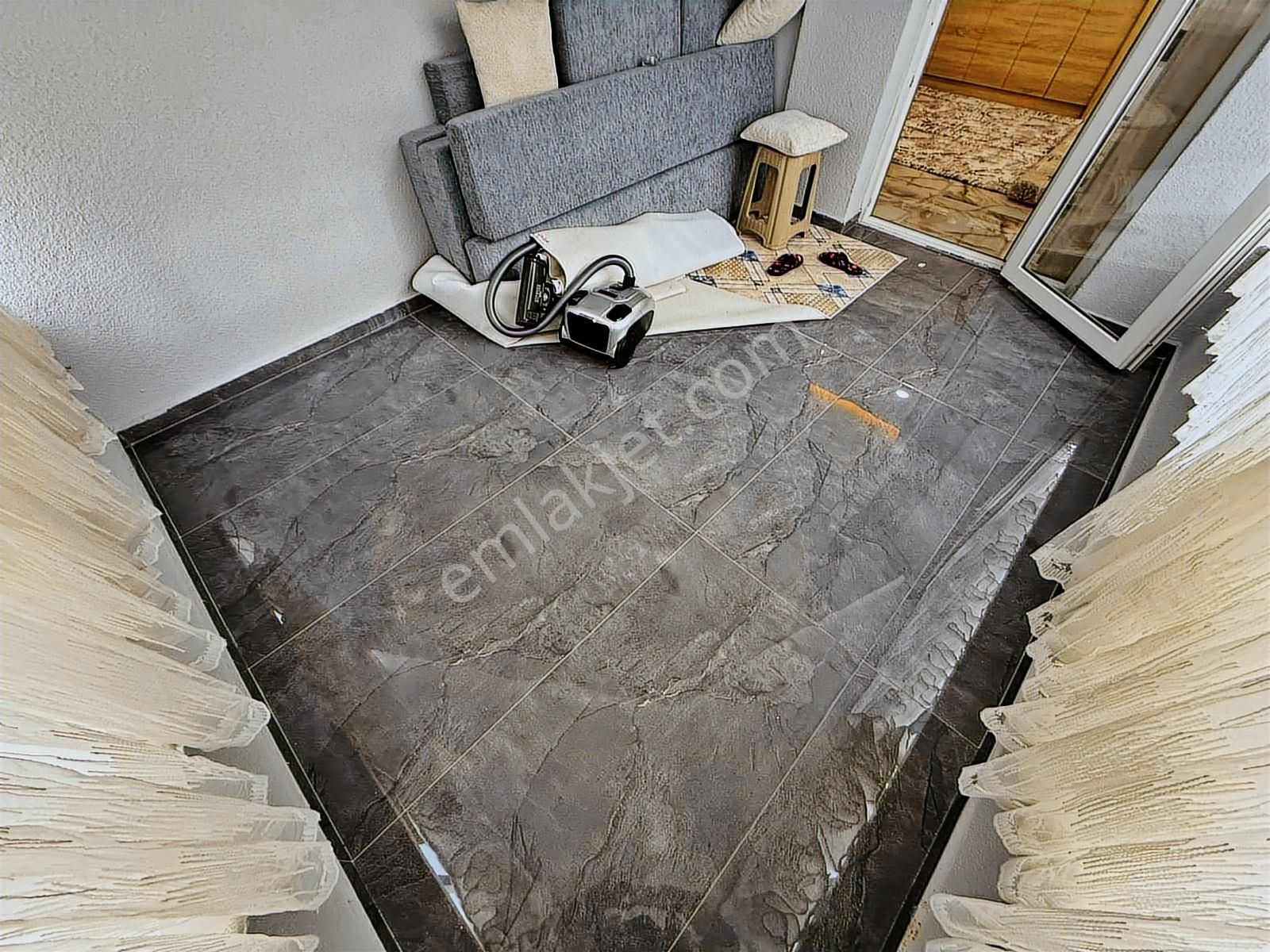 Yuvam'dan Merkezi Konumda Full+ful Yapılı Arakat Lüks 3+1 Daire - Görsel 4