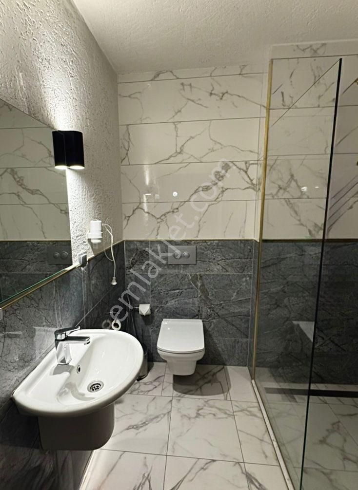 Jakuzili Lüks Oda – Günlük Kiralık, Şehir Merkezinde 7/24 Hizmetinizde - Görsel 4