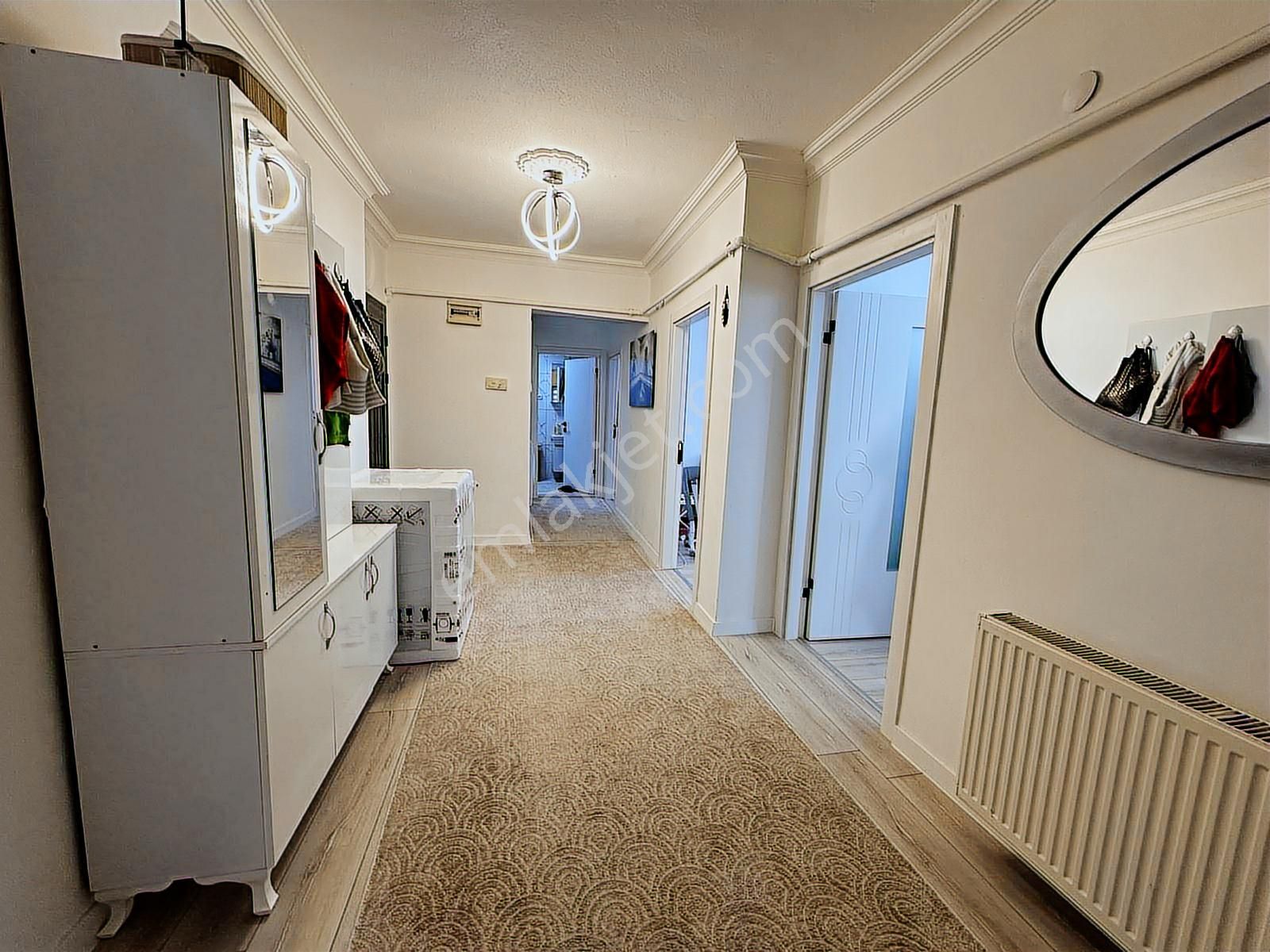 Keçiörende Site İçinde Geniş Teras Balkonlu Asansörlü Öncepheli - Görsel 27