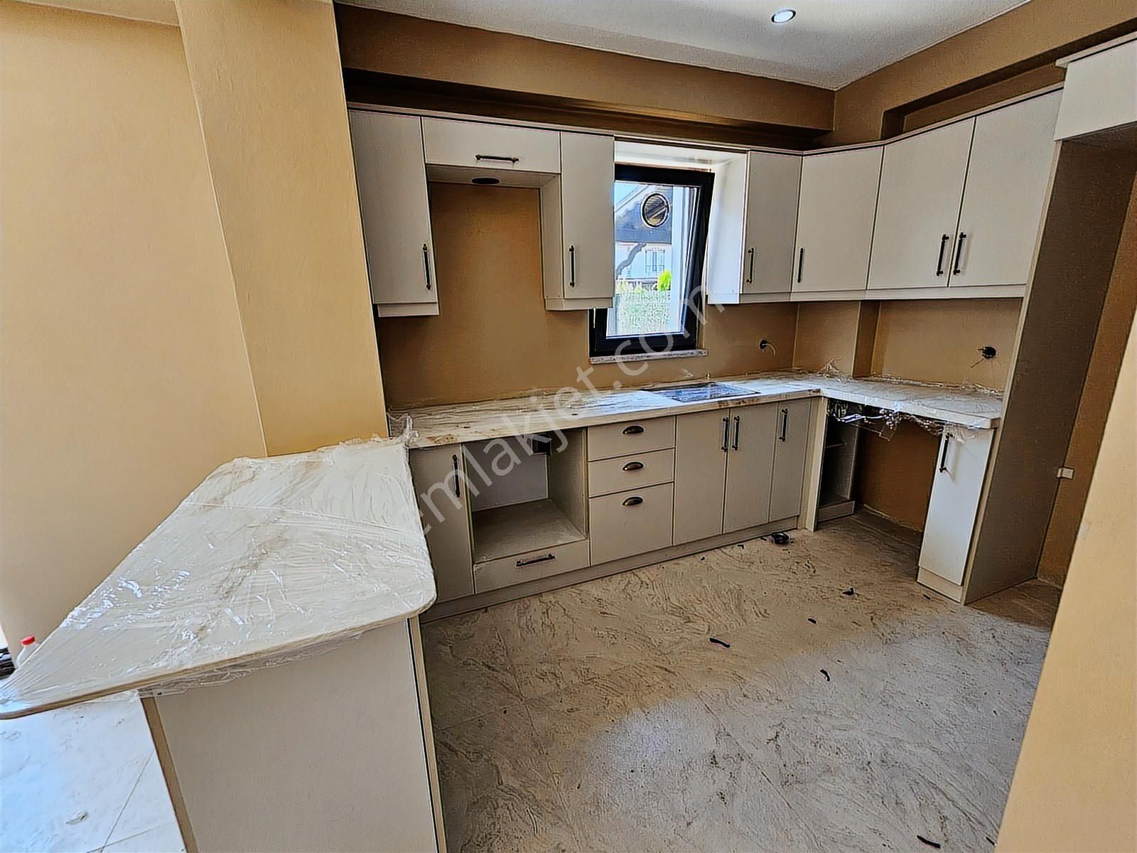 Deniz'den 4+1 Merkezi Konumda, Ön Cephe, Müstakilhavuzlu, Villa - Görsel 18