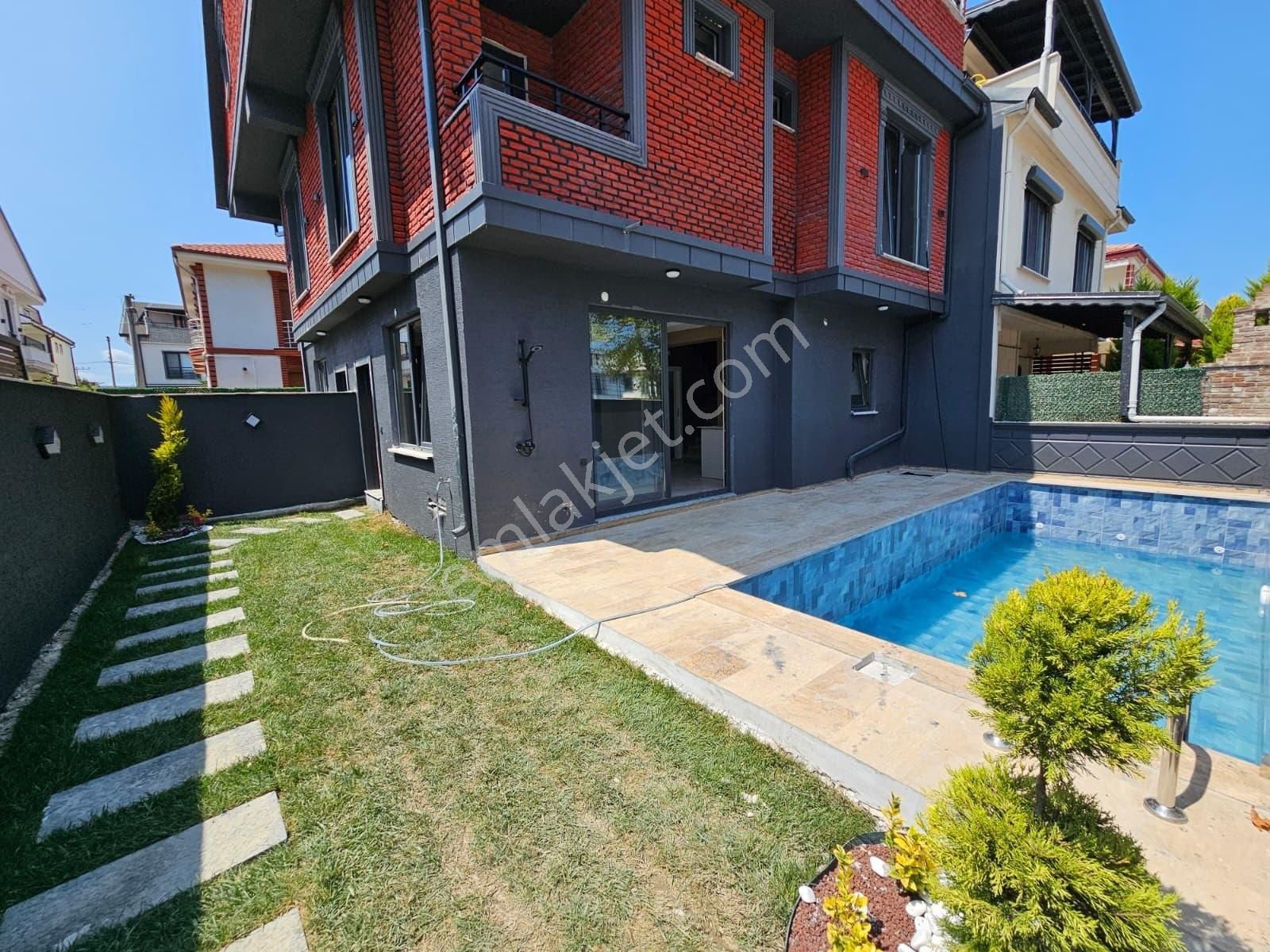 Deniz'den 4+1 Merkezi Konumda, Ön Cephe, Müstakilhavuzlu, Villa - Görsel 13