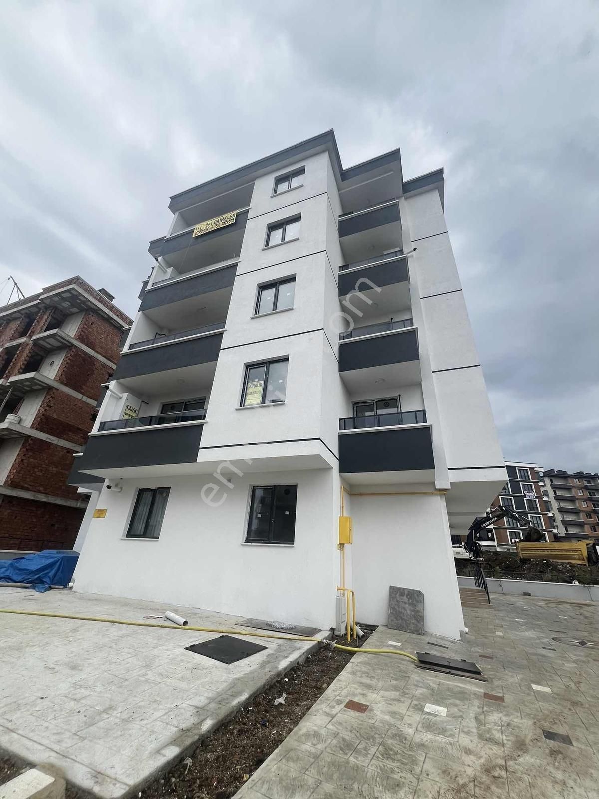 Körfez'de Satılık 1+1