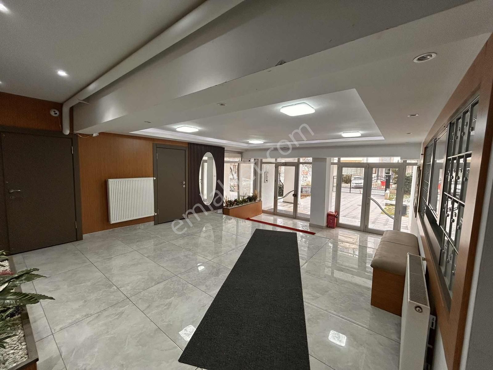 Huzur Mahallesi Arakat 145 M2 Satılık Manzaralı 3+1 Daire - Görsel 8