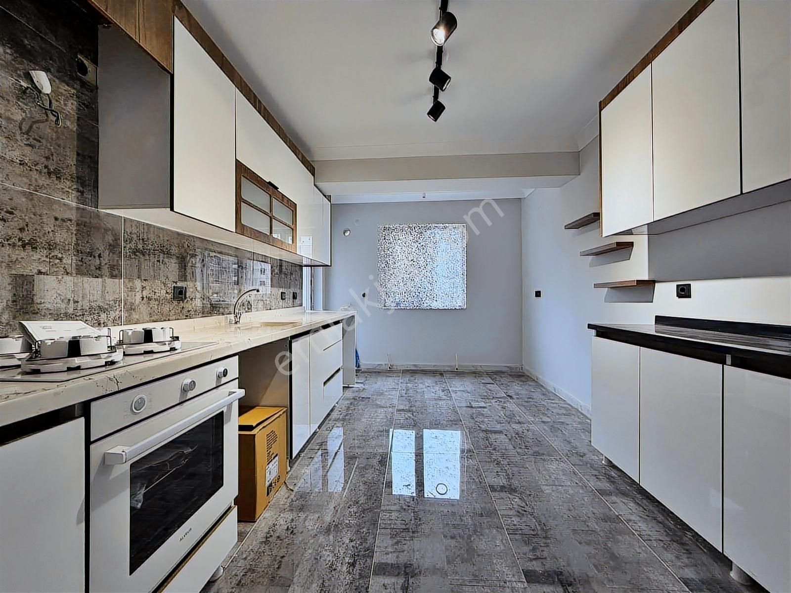 *yuvam'dan Okullar Bölgesinde Arakat Sıfır Ultra Lüks 3+1 Daire*