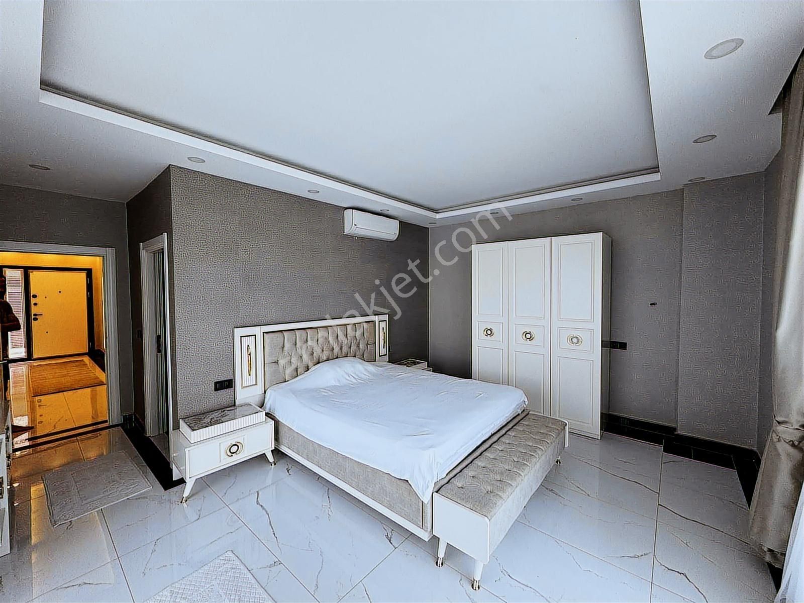 Antalya Belek Ultralüks 7+1 Eşyalı Satılık Villa Takasa Açık - Görsel 9