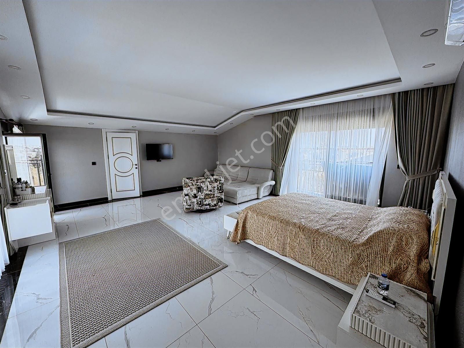 Antalya Belek Ultralüks 7+1 Eşyalı Satılık Villa Takasa Açık - Görsel 31