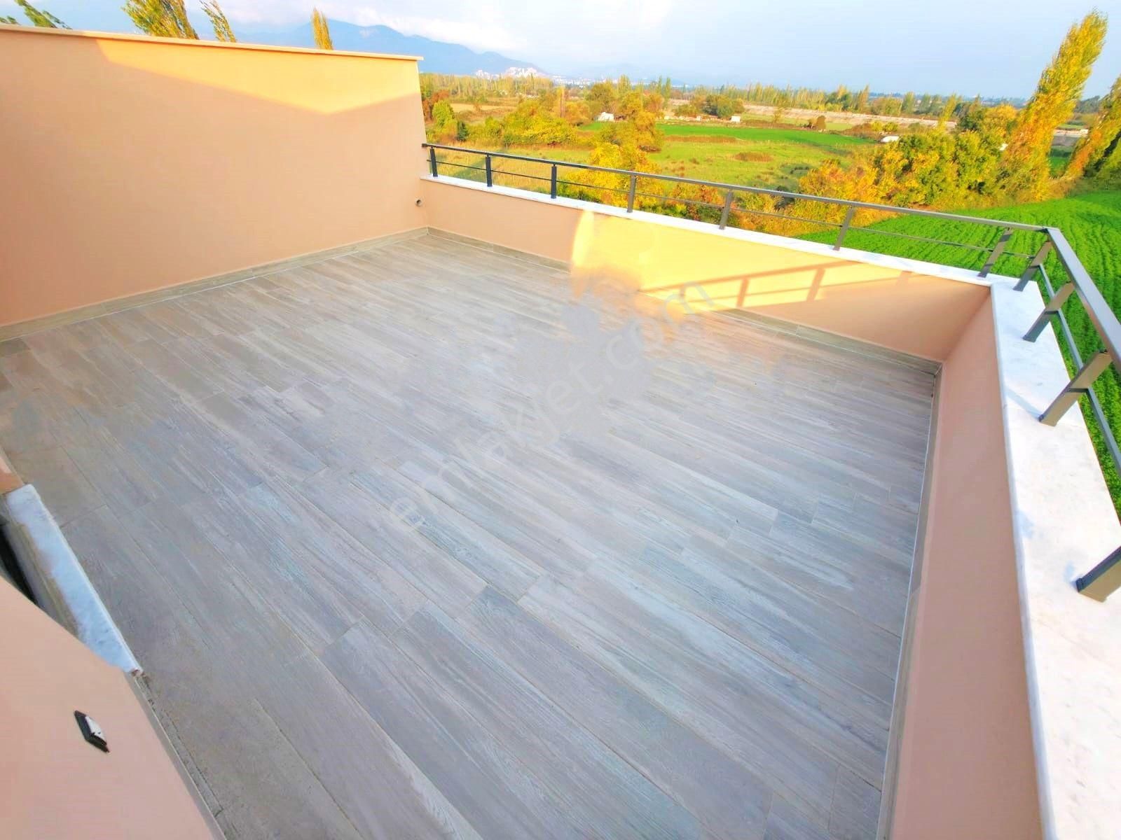 Aygül'den Akçay'da Doğa İle İç İçe Sıfır Ön Cephe Çift Teraslı Amerikan Mutfaklı 3+1 Satılık Dubleks - Görsel 31