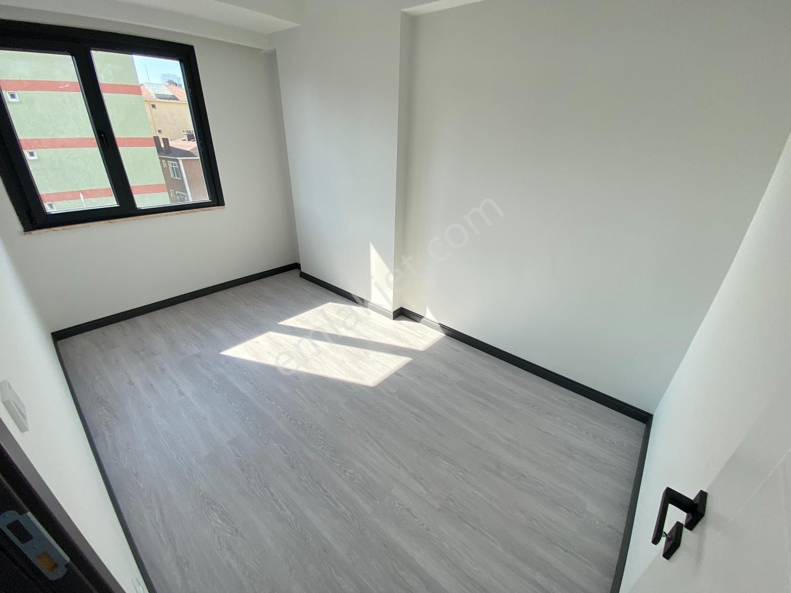 Focus'tan Metro Ve E-5 Yakın,sıfır,iskanlı,geniş,a.otoparklı,3+1 - Görsel 33