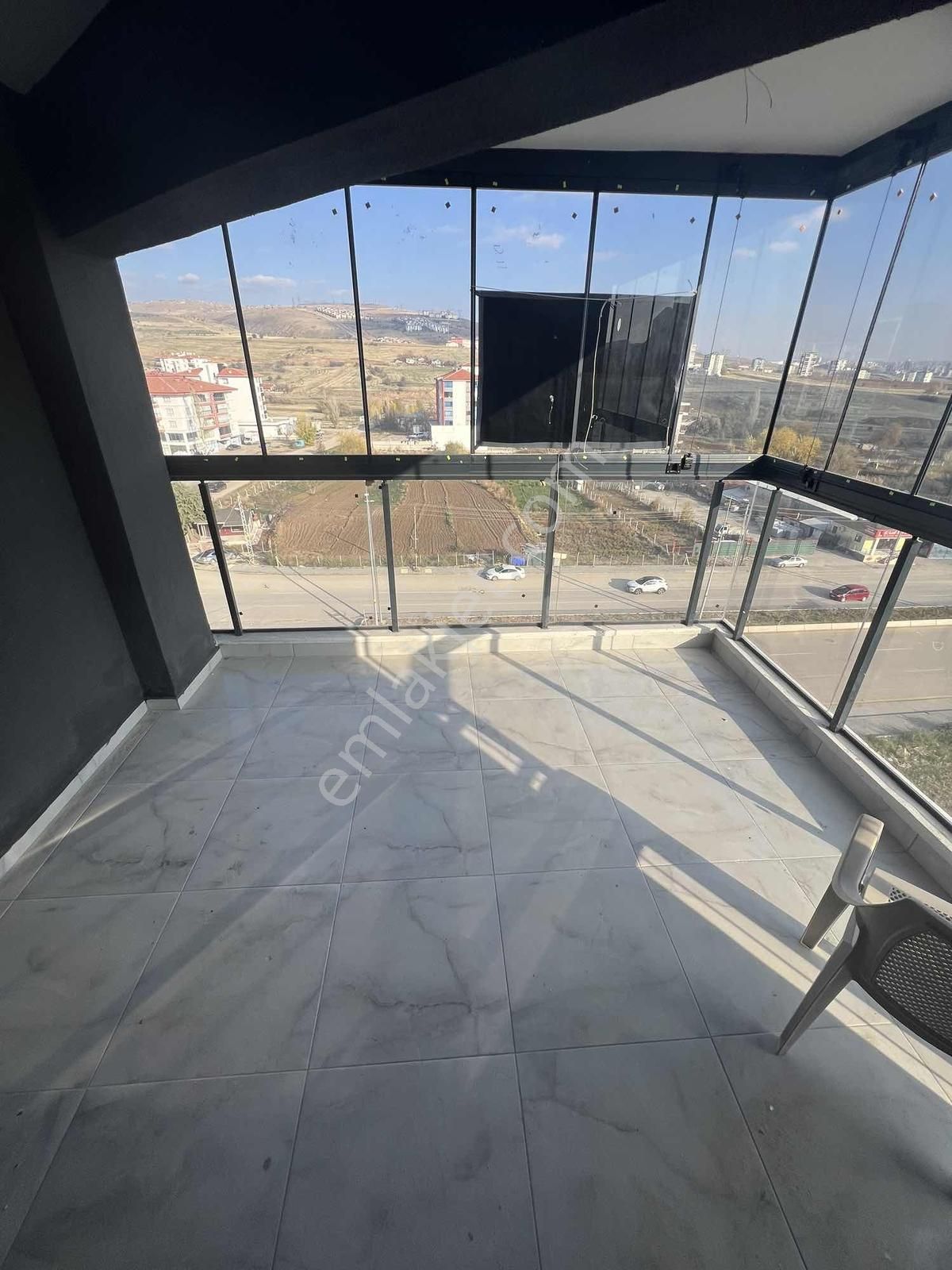 Kuzey Emlaktan Yakacık Bulvarında Ara Kat Acil Satılık Daire - Görsel 13