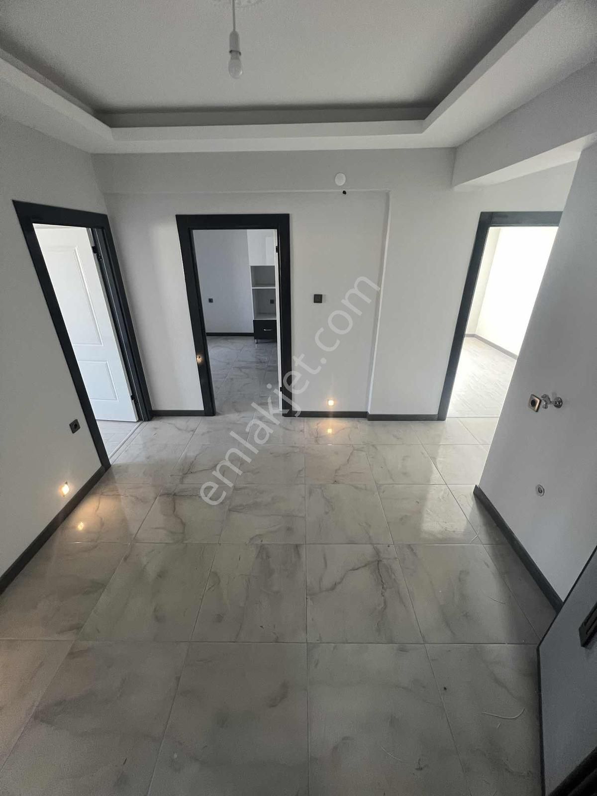 Kuzey Emlaktan Yakacık Bulvarında Ara Kat Acil Satılık Daire - Görsel 18