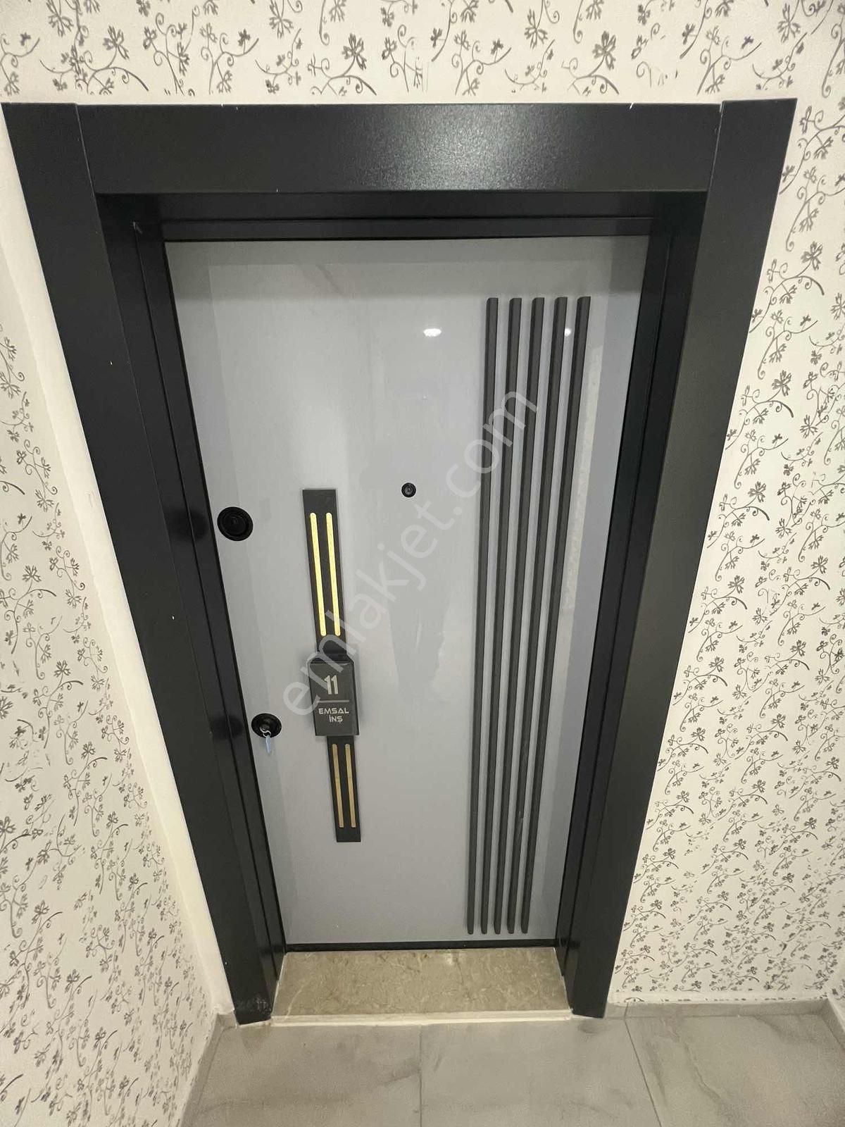 Kuzey Emlaktan Yakacık Bulvarında Ara Kat Acil Satılık Daire - Görsel 29