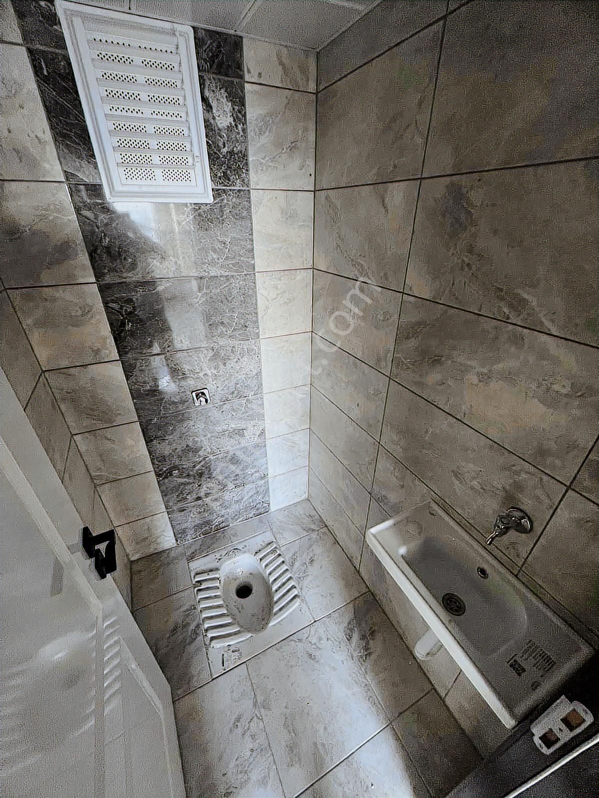 Kuzey Emlaktan Yakacık Bulvarında Ara Kat Acil Satılık Daire - Görsel 28