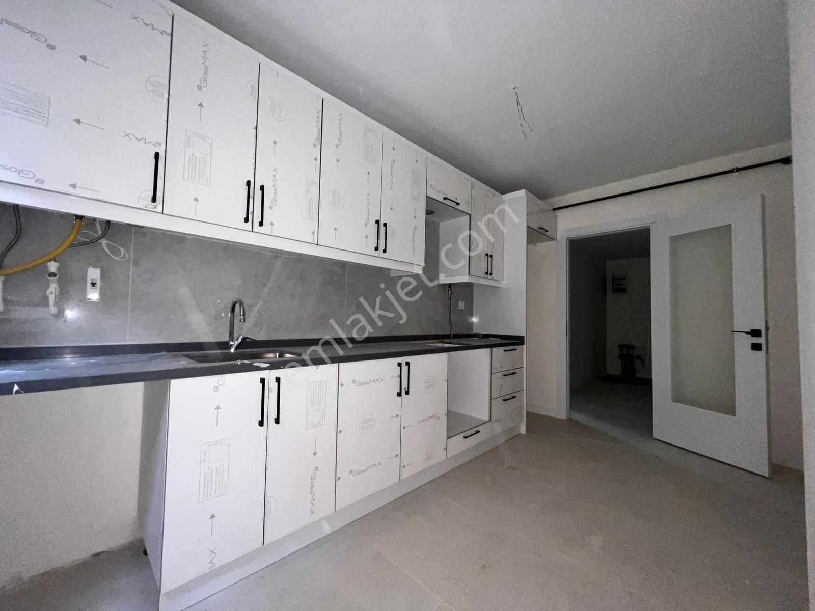 Küçükyalı'da Marmaraya Yakın Lüks Ve Geniş 2+1 - Görsel 13