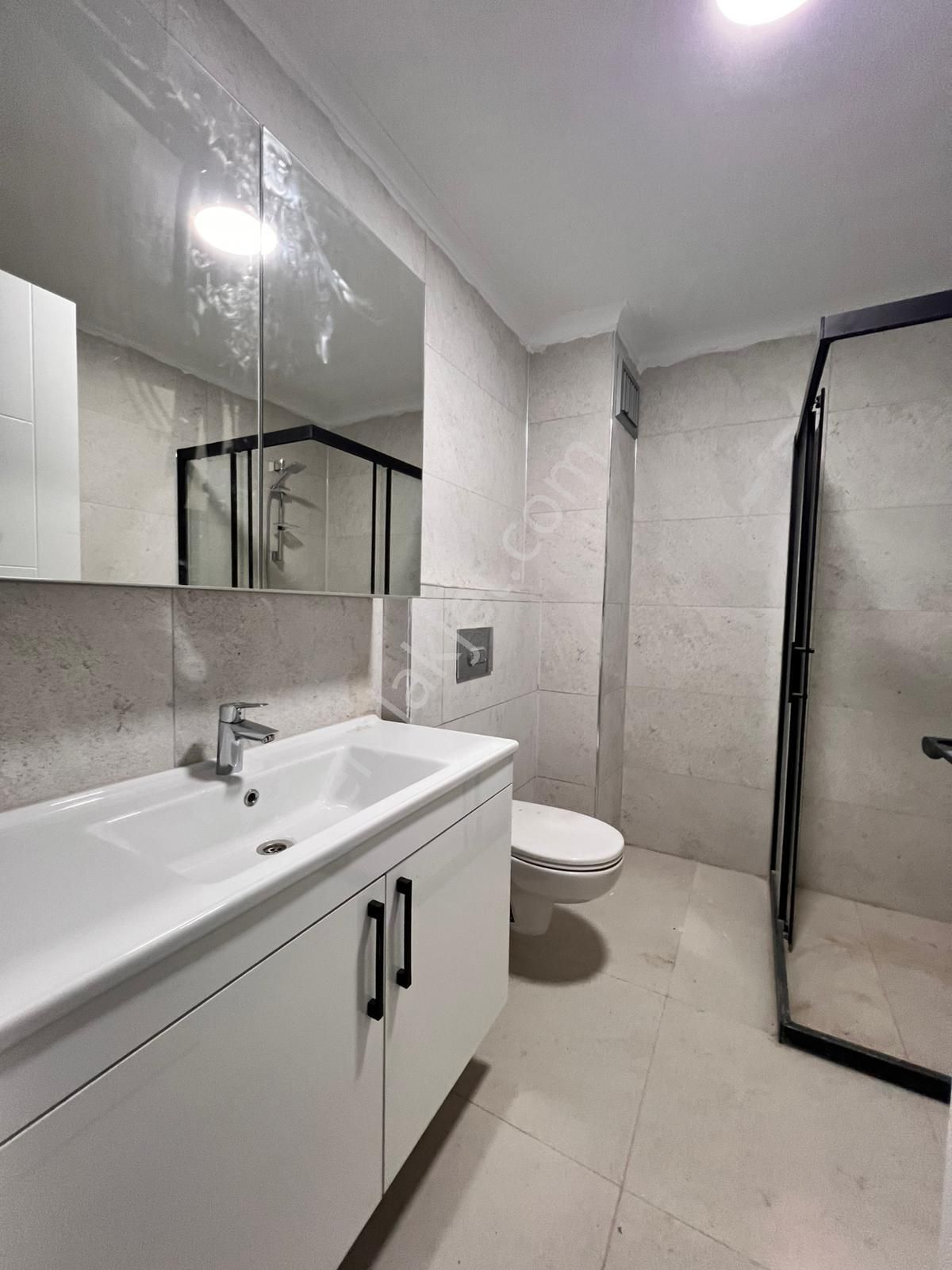 Küçükyalı'da Marmaraya Yakın Lüks Ve Geniş 2+1 - Görsel 3