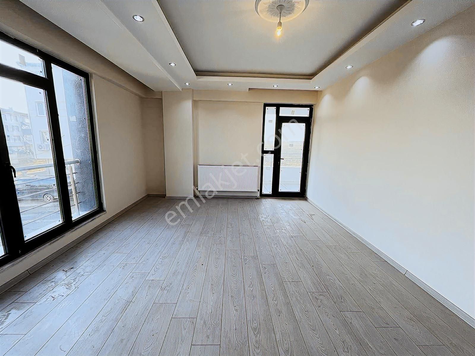 Tuğradan Bulvara Cephe İskanlı Sıfır 2+1 Satılık Daireler - Görsel 16