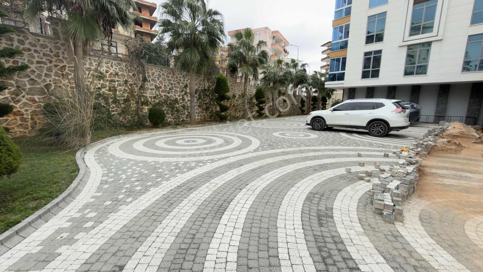 Alanya Tosmur'da Aktiviteli Sitede Satılık Ayrı Mutfak 2+1 Daire - Görsel 31